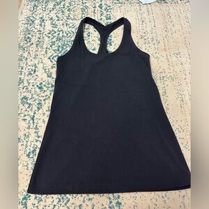 Lululemon nulu tank